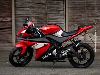 Motorcycle sport-tourism Yamaha YZF R125 for sale, made in 2009 • Motorcycles in the UK