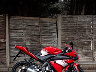 Motorcycle sport-tourism Yamaha YZF R125 for sale, made in 2009 • Motorcycles in the UK