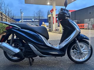 Scooter Piaggio Medley 125cc for sale • Mopeds and scooters in the UK